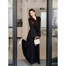 批发实拍大码新中式设计感国风缎面两件套长裙女春<b class='q'>秋</b>显瘦长袖套装