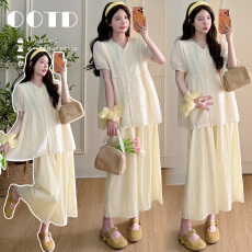 批发实拍孕妇夏季新款V领蕾丝刺绣小香风娃娃衫套装开扣<b class='q'>哺乳</b><b class='q'>衬衫</b><b class='q'>上衣</b>