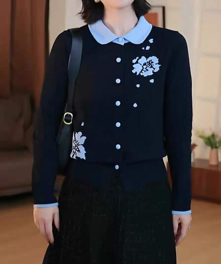 한국 스타일 배색 폴로 칼라 꽃 니트 오픈 가디건 여성 2025 가을 겨울 새로운 디자인 센스 품격 연령 감소 스웨터 맨위