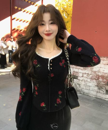 eia 하나 야오 Na 넥타이 사설 서비스 look 품격 털 니트 스웨터 맨위 여성 겨울 레트로 슬림해 보이는 장미 스웨터