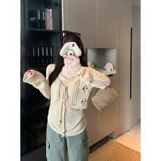 批发杏色短款镂空长袖针织开衫女早秋时尚<b class='q'>套装</b>内搭吊带背心上衣两件套