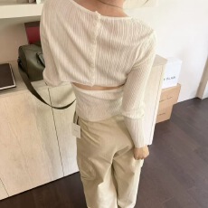 批发早秋新款后背镂空针织上衣