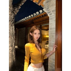 批发早安樊樊媚骨版型调整了很久!!定做金属环女感交叉针织长袖