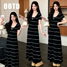 批发实拍~货 孕妇装女2026新款洋气短袖<b class='q'>条纹</b>连衣裙夏季孕期法式长裙子