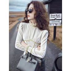 批发白色丝绒衬衫女秋冬高级感轻奢减龄洋气别致漂亮掐腰法式小资上衣