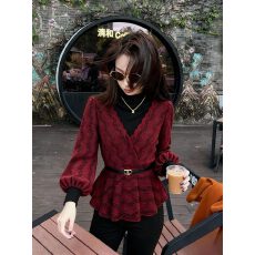 批发独特漂亮新款小衫<b class='q'>女</b>冬巨好看设计感气质高端掐腰酒红色假两件上