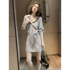 批发法式气质名媛高端轻奢高级感女神<b class='q'>范</b>裙子端庄大气条纹连衣裙春季女