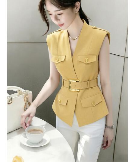 황색 정장 베스트 조끼 여성 봄 2026 새로운 빛 럭셔리 고급 세련된 외국 가스 스택 착용 작은 샤넬 스타일 짧은 외투