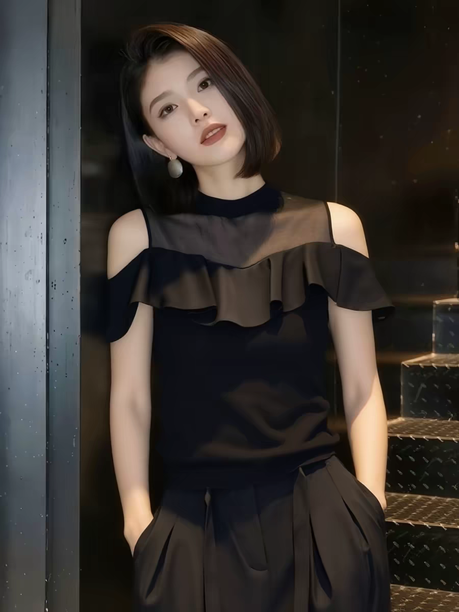 패션 다용도 슬림해 보이는 라운드 넥 프릴 망사 맨위 여성 2026 여름 새로운 디자인 센스 품격 슬림해 보이는 맨위
