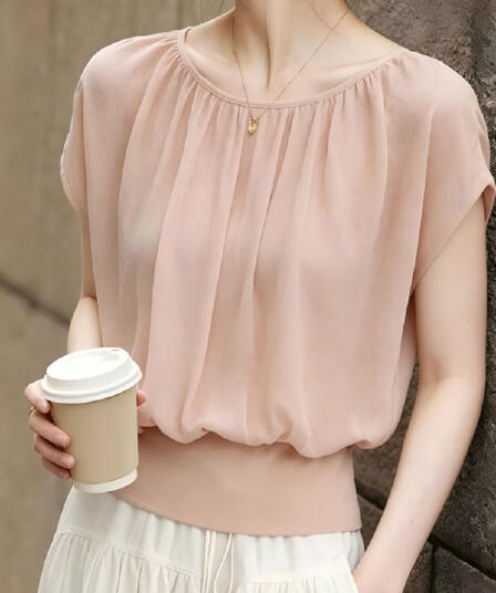 프랑스식 부드러운 바람 핑크색 펌프 Pleat 맨위 여성 2026 여름 섹션 출퇴근 다용도 슬림해 보이는 디자인 센스 반팔 셔츠