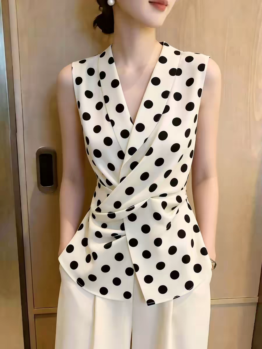 프랑스식 빛 요리 한 바람 V넥 도트 무늬 민소매 여성 셔츠 여름 새로운 디자인 센스 작은 대중 허리 수축 품격 맨위 트렌디