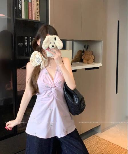 한 스타일 보라색 비틀림 캐미솔 여름 새로운 꽃무늬 달콤한 핫걸 품격 다용도 연령 감소 행침 목 맨위