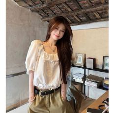 批发原版人棉面料+水溶花边-荷叶边夏季韩版设计感宽松短款露肩上衣