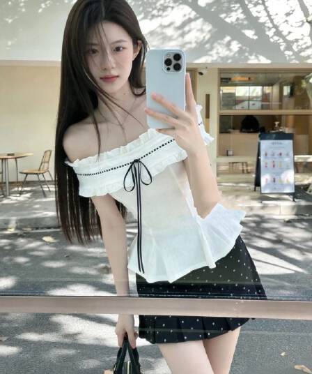 프랑스식 순수한 욕망 달콤함 몸매 가꾸기 오프숄더 맨위 투피스 슈트 여성 디자인 센스 도트 무늬 반신 짧은 치마 여름