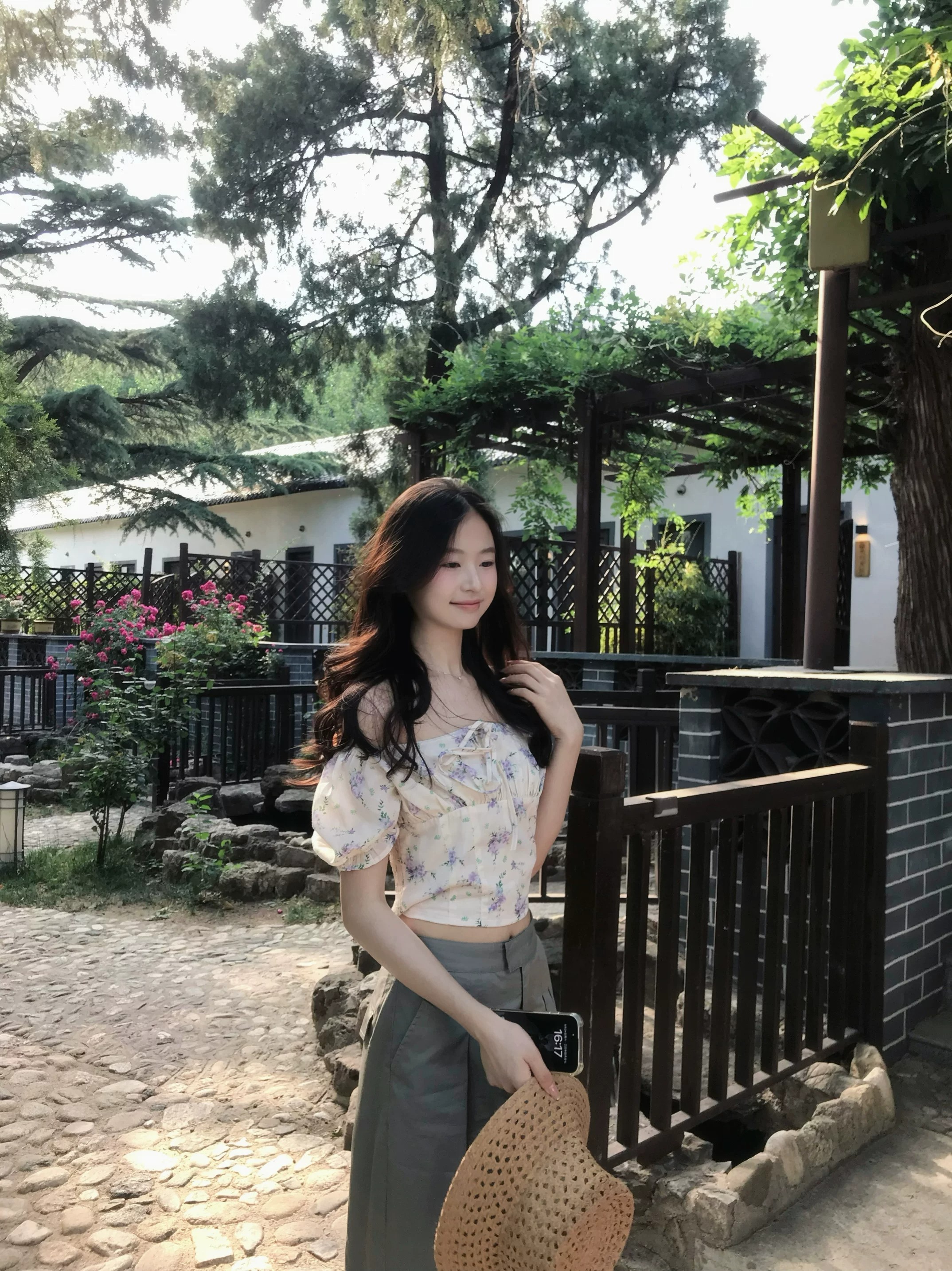 낭만주의 꽃무늬 여성 거품 소매 2026 여름 달콤함 맨위 허리 수축 쇼트 스타일 작은 셔츠 여름 신제품