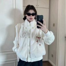 批发2026冬季新款短款羽绒服立领棉服女针织袖刺绣宽松棉衣面包服外套