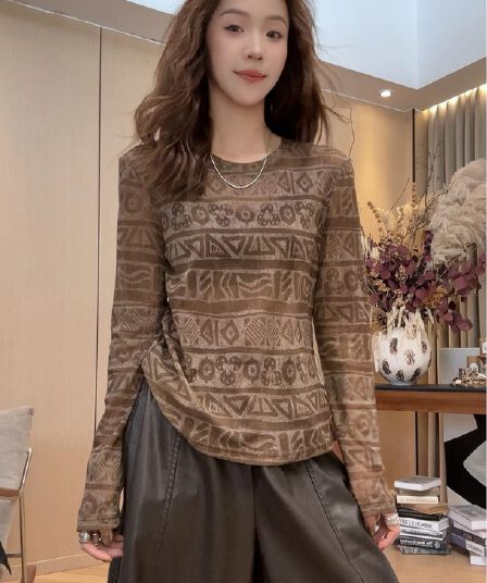 기하학 프린트 맨위 2026 이른 가을 새로운 다용도 긴팔 티셔츠 2608d4441