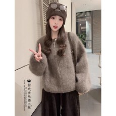 批发时尚温柔风氛围感毛衣外套女冬季新款爆款小个子加厚保暖洋气开衫