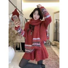 批发新款新年红2025新款毛衣蝴蝶慵懒宽松甜美上衣+<b class='q'>短裙</b>+围巾三件