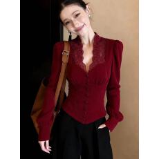 批发新年穿搭红色衬衫内搭叠穿高级感蕾丝拼接上衣女春季v领<b class='q'>收腰</b>衬衣