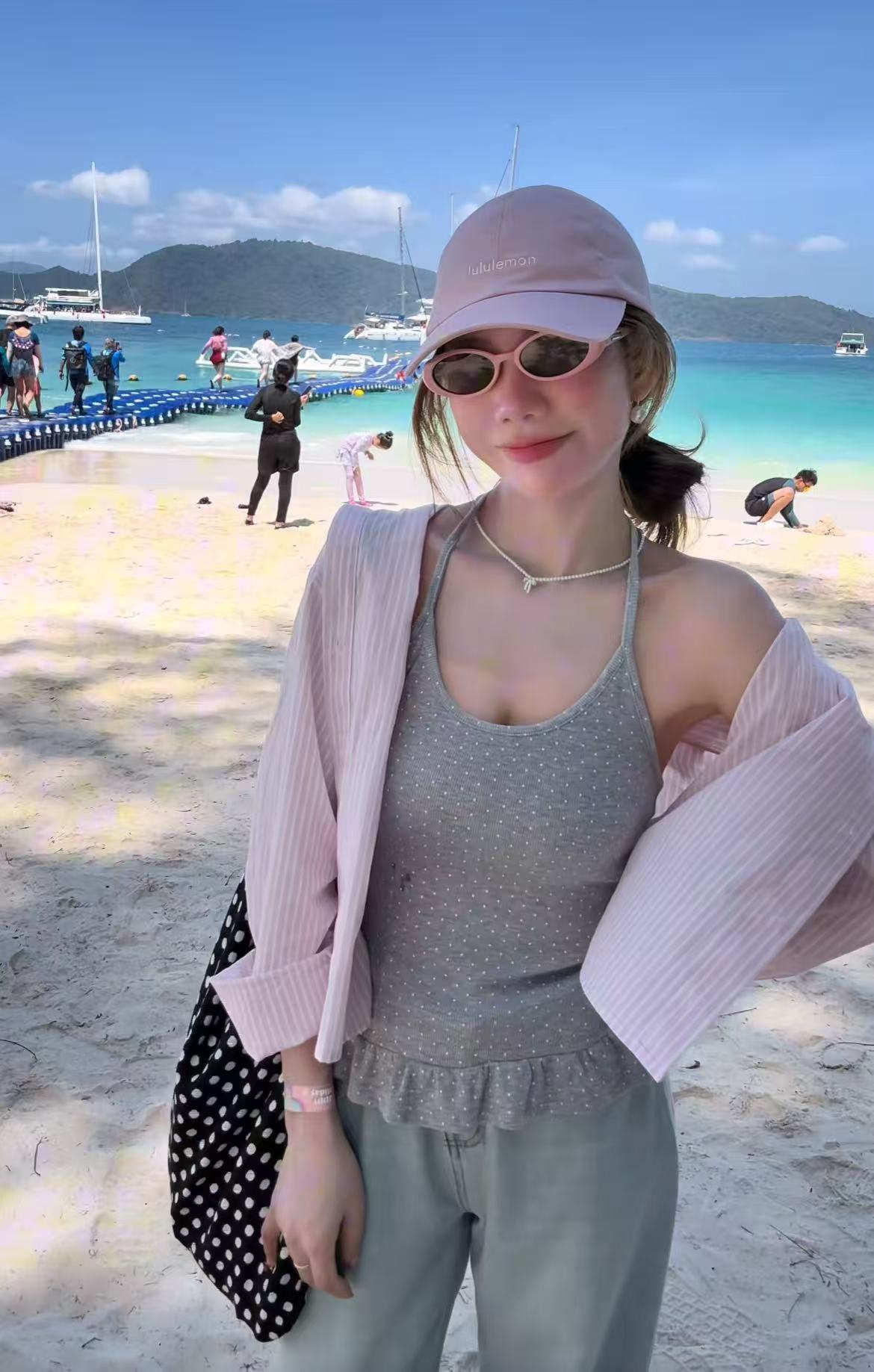 행침 목 칼라 도트 무늬 회색 슬립 순수한 욕망 바람 맨위 2026 여름 새로운 고급 센스 자이언트 잘 생긴 조끼 여성 의류