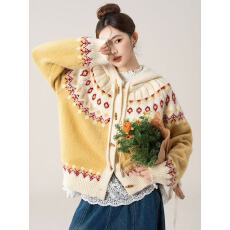 批发费尔岛复古提花连帽牛角扣开衫毛衣女秋冬季时尚软糯厚款针织上衣