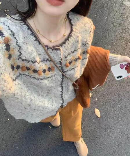 고급 센스 슈퍼 잘 생긴 스웨터 여자 가을 겨울 자수 맨위 느긋한 바람 부드러운 찹쌀 재킷 회색 니트 오픈 가디건 외출용