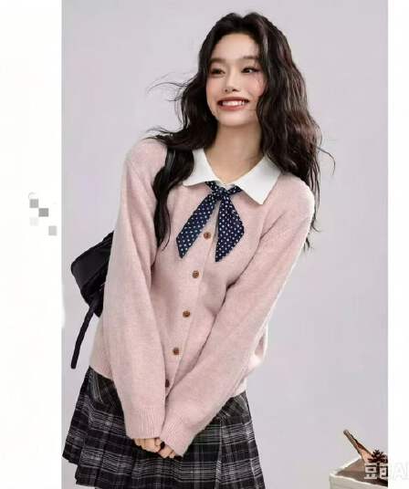 2026 새로운 배색 뒤집다 넥타이 스카프 니트 오픈 가디건 여성 가을 겨울 학원 스타일 연령 감소 스웨터 코트 맨위 트렌디