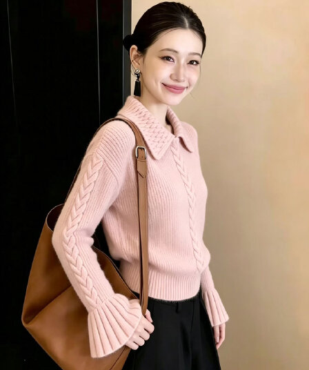 베이지 색 마 무늬 폴로 칼라 연꽃 잎 소매 짠 셔츠 2026 여름 폭발 절묘한 고급 센스 스웨터 맨위 여성