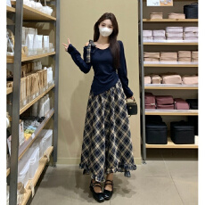 批发春秋<b class='q'>超</b>火搭配一整套女<b class='q'>大码</b>胖mm今年流行漂亮上衣格子半裙两件套装