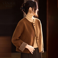 批发妈妈冬装美拉德风呢外套女高贵<b class='q'>中老年女装</b>减龄呢子短款冬衣女