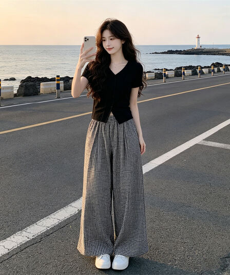 2026 새로운 연령 감소 전체 집합 착용 가져 가라. 빛 요리 한 바람 맨위 넓은 다리 치마바지 표지 고기 슬림해 보이는 폭발 투피스 세트