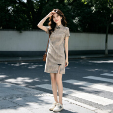 批发新款2026年小个子旗袍女年轻款少女高端气质格子高级感改良连衣裙