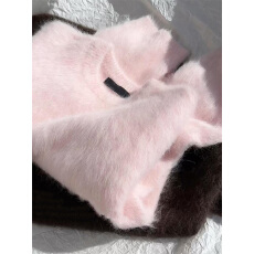 批发韩系奶fufu粉色简约毛茸茸圆领套头毛衣女秋冬新款高级感外穿上衣