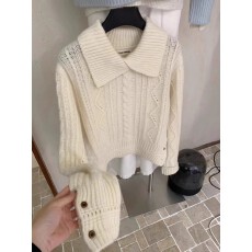 批发高级感白色翻领麻花套头毛衣女秋冬季宽松慵懒风外穿加厚针织上衣