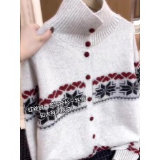 批发欧货高端森系费尔岛风高领针织开衫女单排扣<b class='q'>毛衣</b>减龄显瘦百搭复古