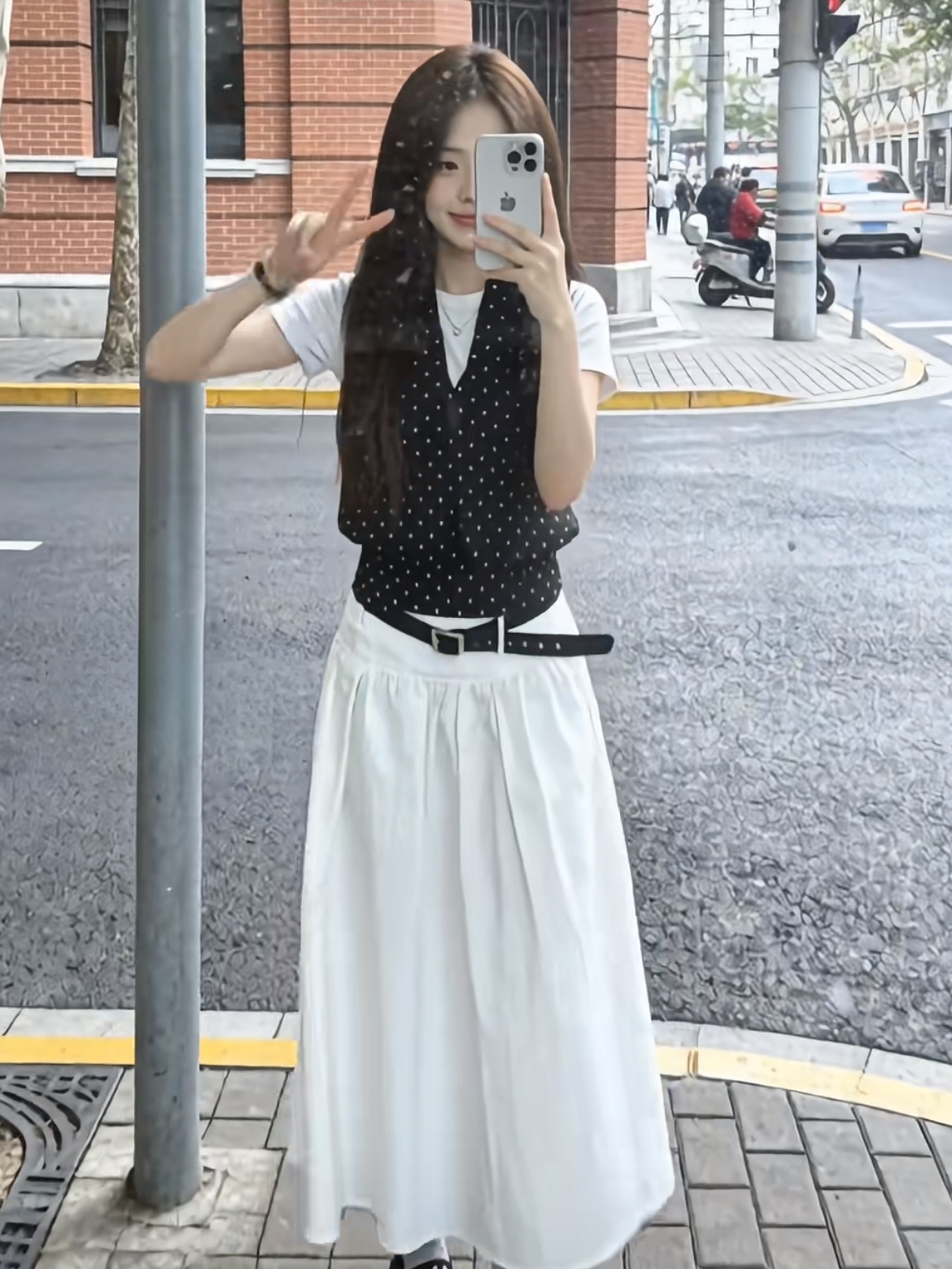 여름 켜기 새로운 느슨함 센스 한 부서 도트 무늬 행침 목 맨위 스택 착용 화이트 반팔 티셔츠 반신 치마 세트 여성