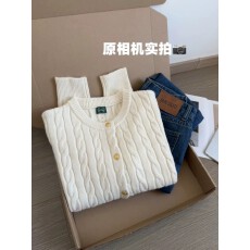 批发温柔风麻花单排扣圆领毛衣女装冬季新款<b class='q'>甜美</b>减龄宽松针织开衫上衣