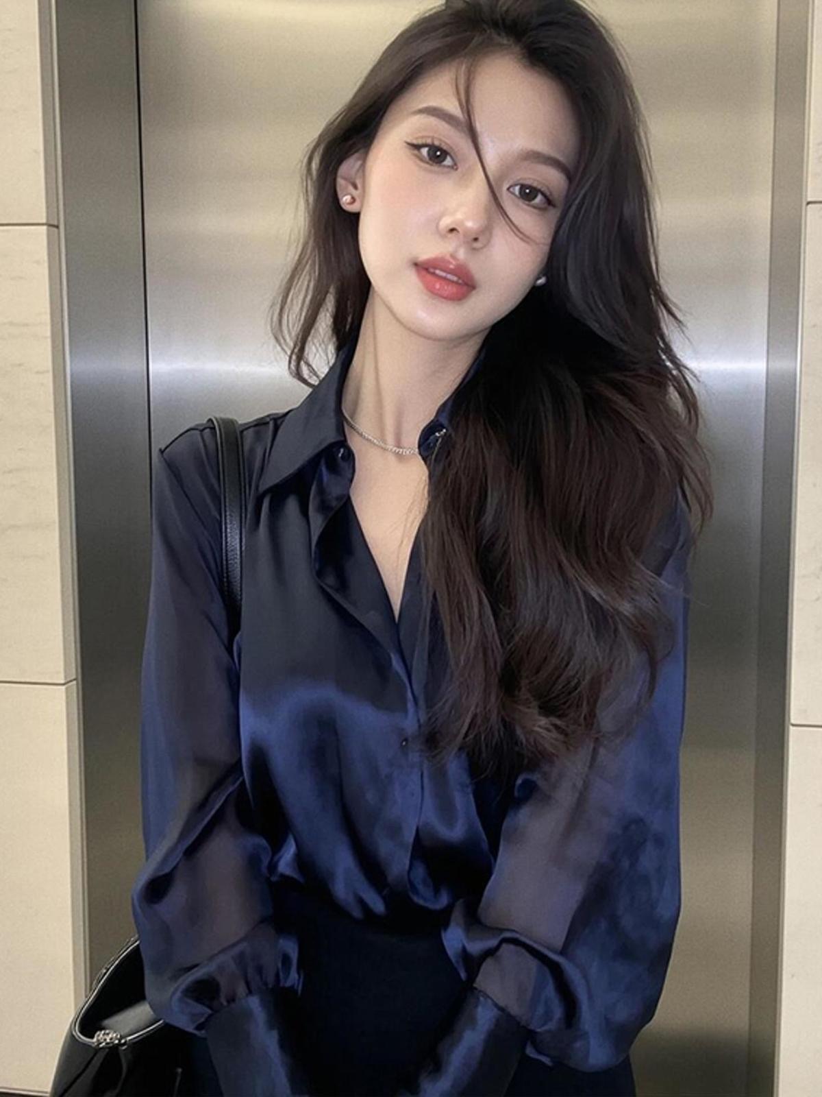 패션 빛 요리 한 바람 아름다운 파란색 POLO 칼라 긴팔 여성 셔츠 가을 섹션 외국 가스 다용도 출퇴근 루즈핏 셔츠