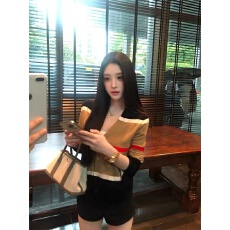 批发五美丽 气质V领开衫毛衣套装女<b class='q'>夏季</b>复古撞色条纹长袖上衣薄款<b class='q'>外套</b>