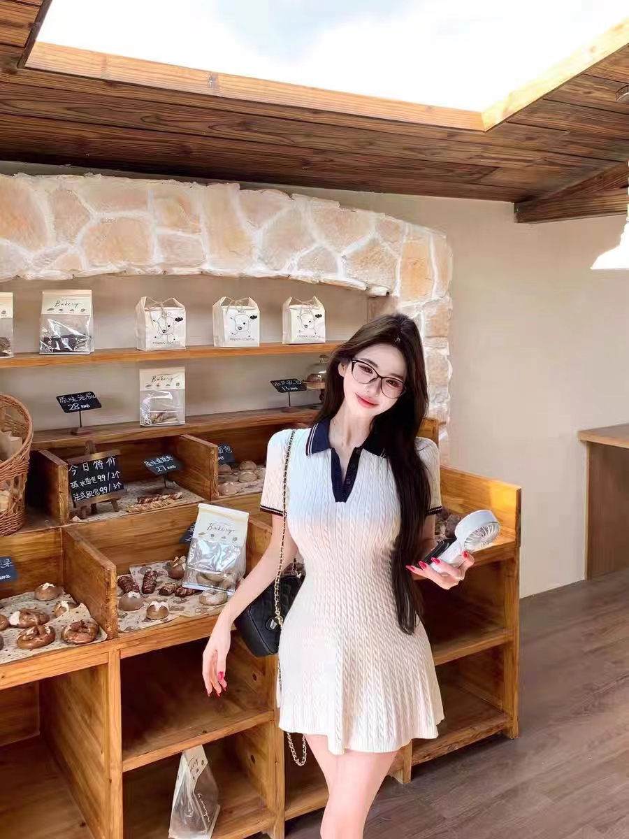 프랑스식 레트로 POLO 칼라 여성 드레스 여름 새로운 디자인 센스 작은 대중 허리 수축 슬림해 보이는 달콤함 품격 미니 스커트