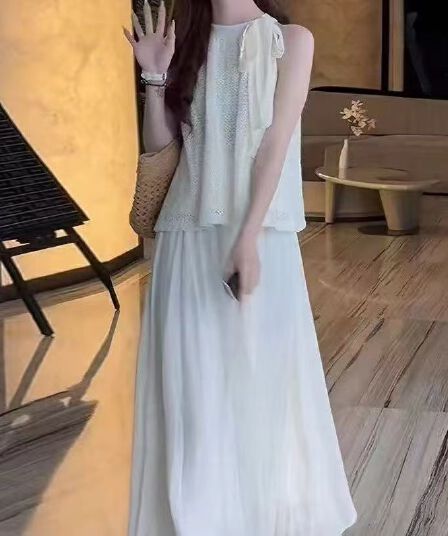 프랑스식 미니멀리즘 부드러운 바람 홀로우 아웃 레이스 행침 목 캐미솔 한 마디 슬림해 보이는 반신 스커트 투피스 세트