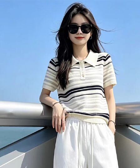 연령 감소 배색 스트라이프 반팔 니트 스웨터 여성 여름 새로운 학원 스타일 POLO 칼라 출퇴근 다용도 품격 맨위