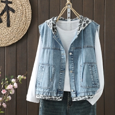 批发实拍宽松休闲百搭短款连帽牛仔马甲外套