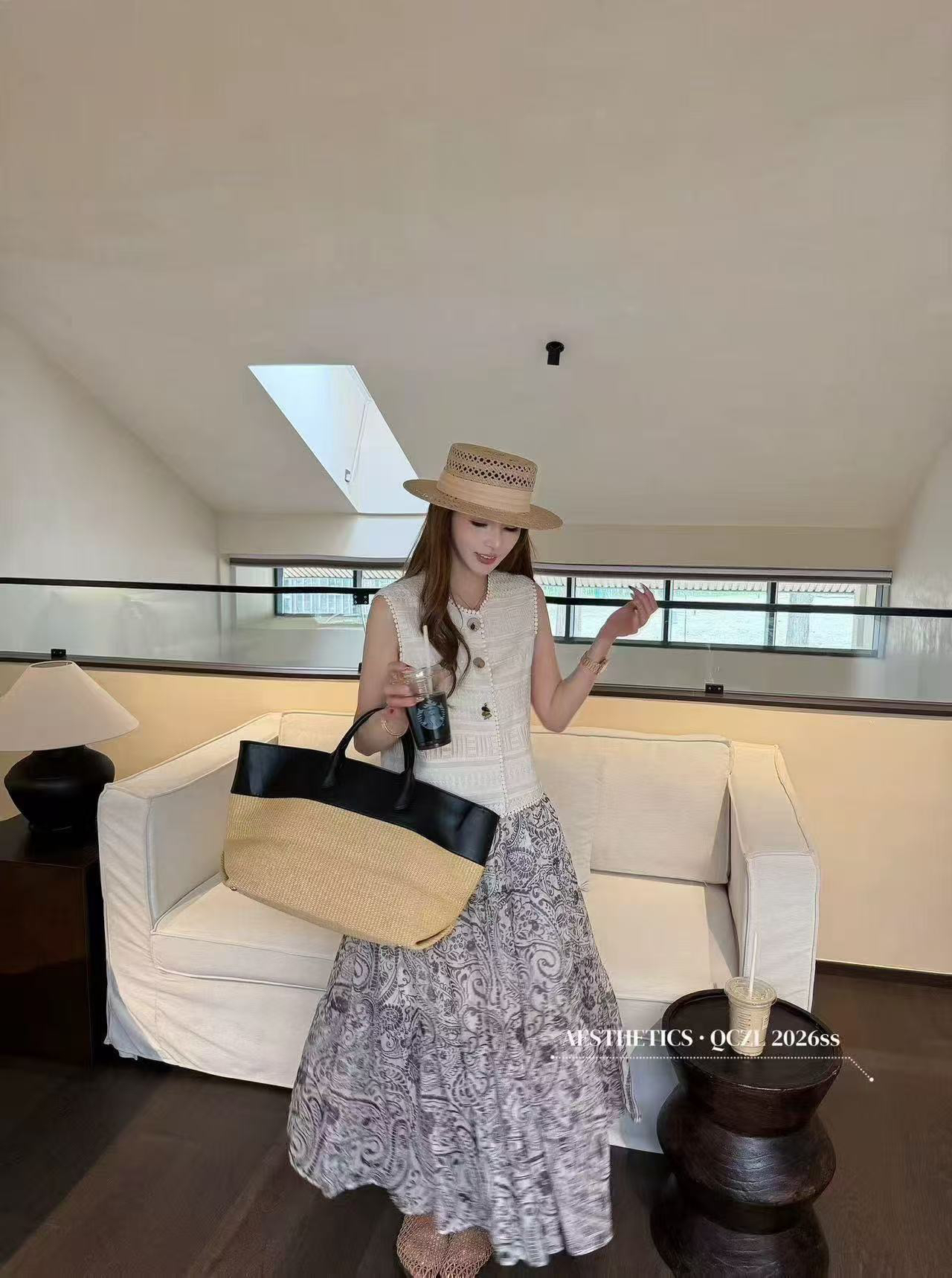 새로운 한국 스타일 패션 라운드 넥 싱글 줄 버튼 조끼 베스트 허리밴드 프린트 반신 스커트 투피스 세트