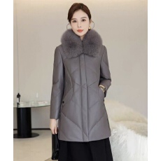 批发<b class='q'>海宁</b>冬季2025新款皮羽绒棉服女狐狸毛领中长款修身时尚<b class='q'>皮草</b>外套潮