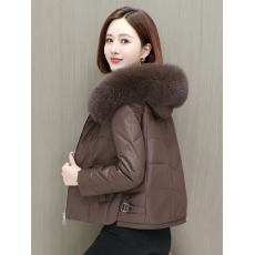 批发<b class='q'>海宁</b>皮羽绒棉服女2026冬季新款连帽狐狸毛领时尚短款<b class='q'>皮草</b>外套潮