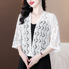 批发配吊带裙子的<b class='q'>小</b><b class='q'>披肩</b>罩衫女夏季外搭薄款防晒衣空调衫<b class='q'>蕾丝</b>开衫外套