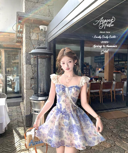 acaine5 28 20 00 95 할인 블루 黛 떠 다니는 꽃 레이스 날다 소매 프린트 프릴 드레스