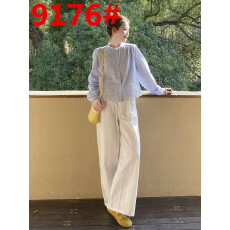 批发高级感轻奢减龄洋气<b class='q'>衬衣</b>法式镂空刺绣设计感泡泡袖条纹<b class='q'>衬衫</b>上衣女